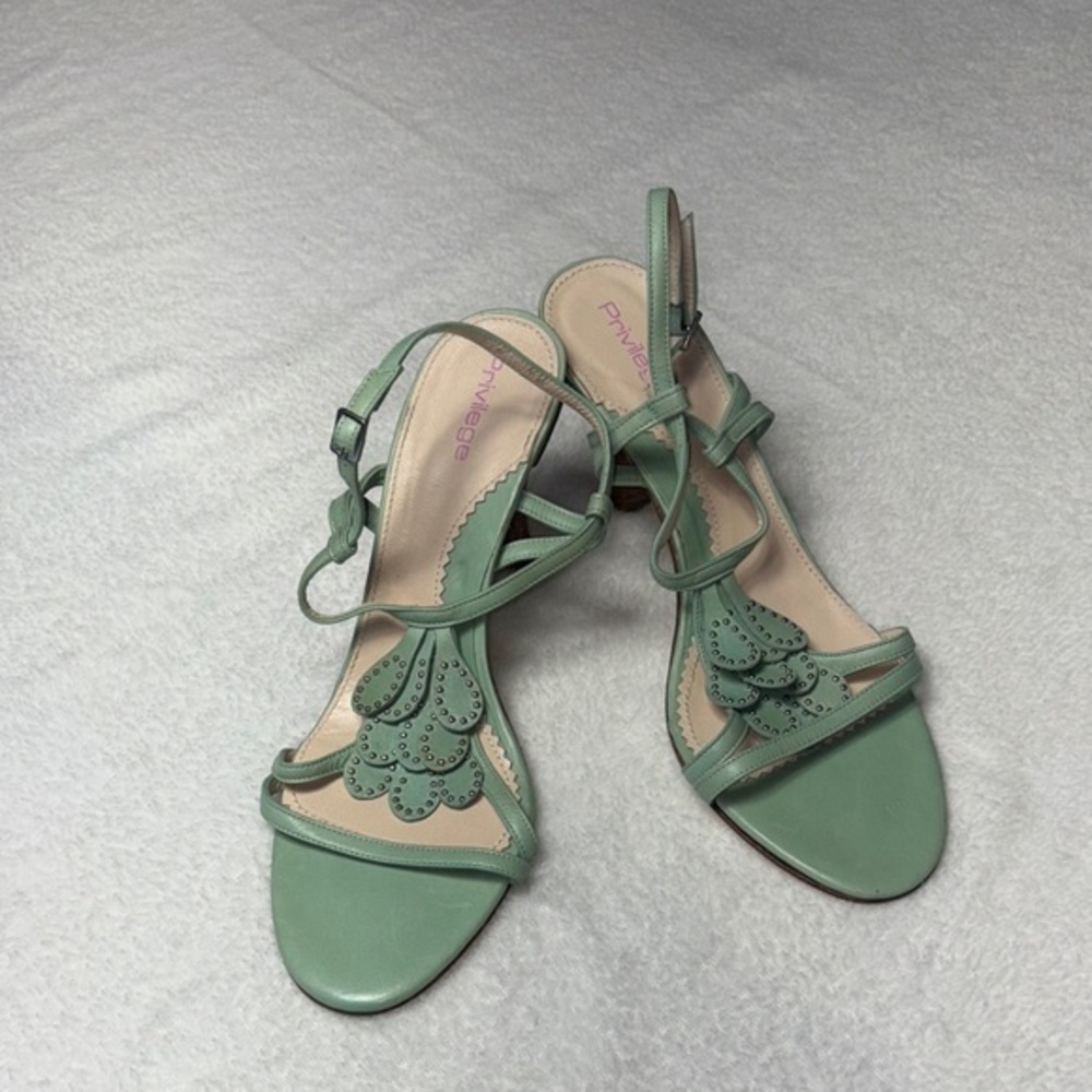 Privilege Green Sandals with Ruffle Details